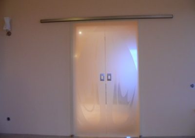 Drzwi szklane przesuwne - Drzwi szklane z grafiką na szkle